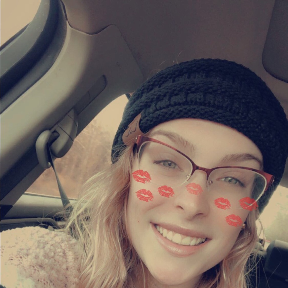 Meet your Posher, Madison